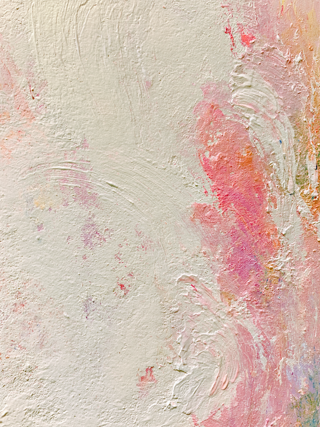 Soft Off-White Texture with Pink and Orange Highlights