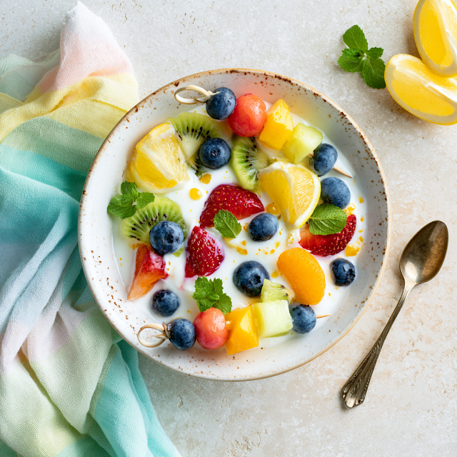 Vibrant Summer Fruit Salad with Yogurt